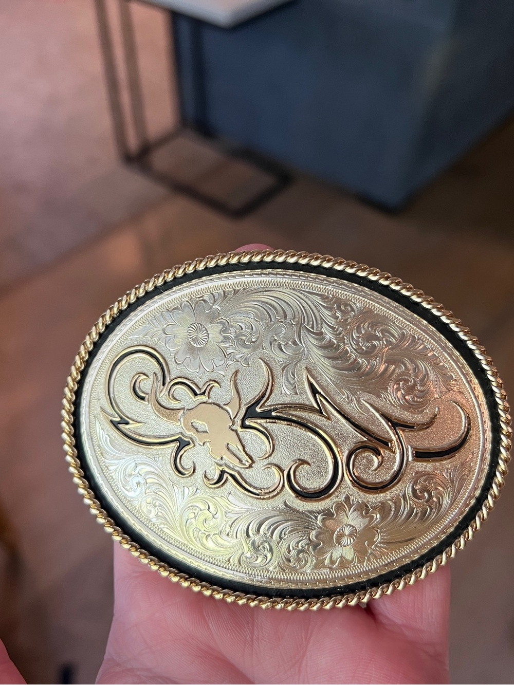 Stunning Montana Silversmiths Silver and Gold Floral Scroll Oval Belt Buckle